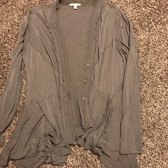 Tops - Picture 5 of 7